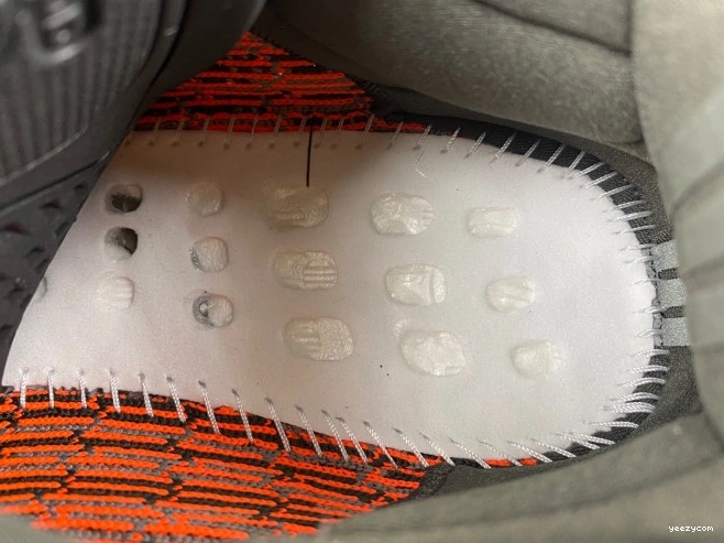 Boost V2 Beluga Adidas Carbon Yeezy HQ7045 350 0727